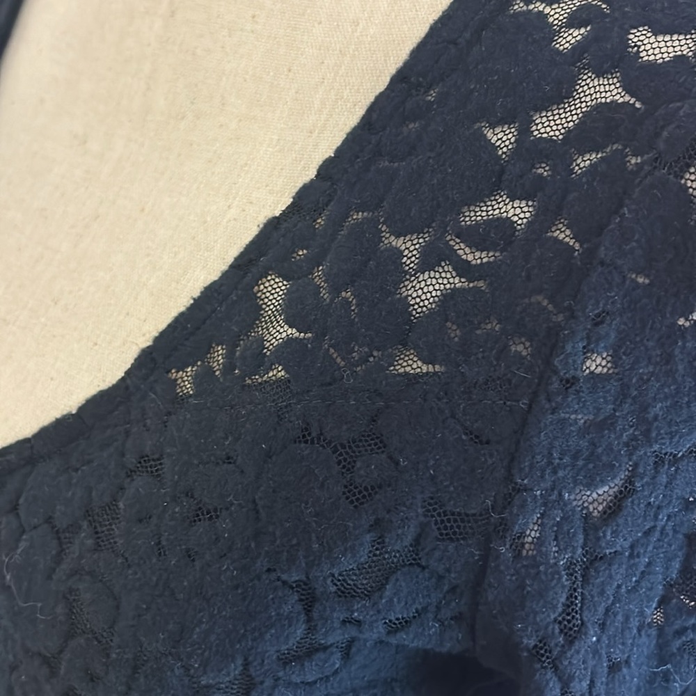 PRETTY BLACK LACE DRESS - Picture 4 of 4